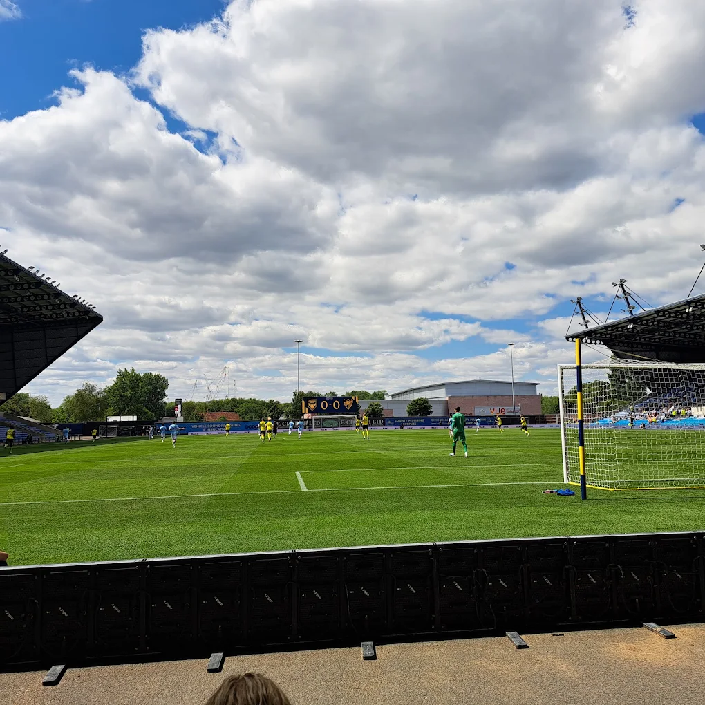 Kassam Stadium Oxford: Construction History, Stadium Design, Capacity & Grandstand Solutions